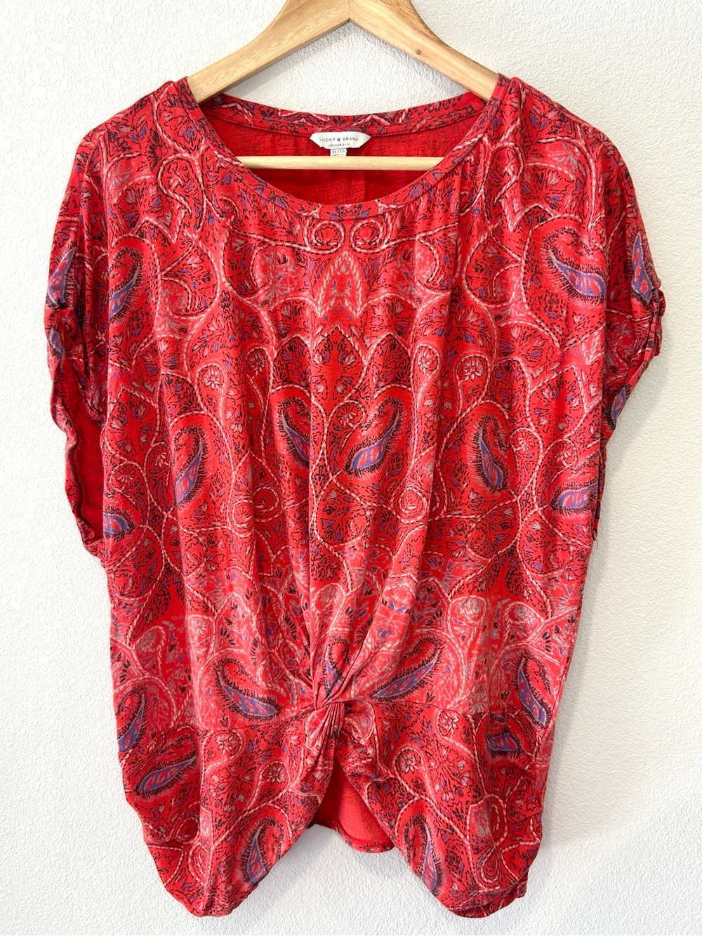Lucky Brand Red Paisley Boho Floral Twist Front Short Sleeve Top Bandana XL